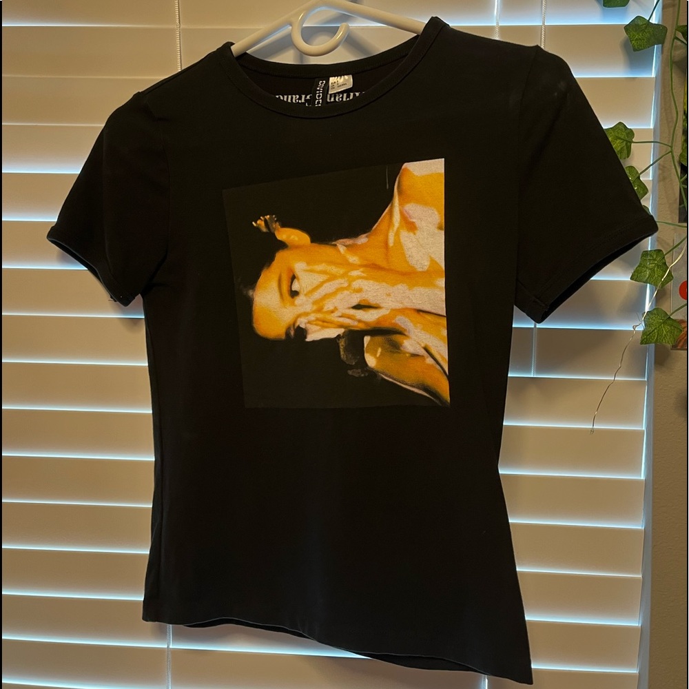 H&M Ariana Grande Tee!